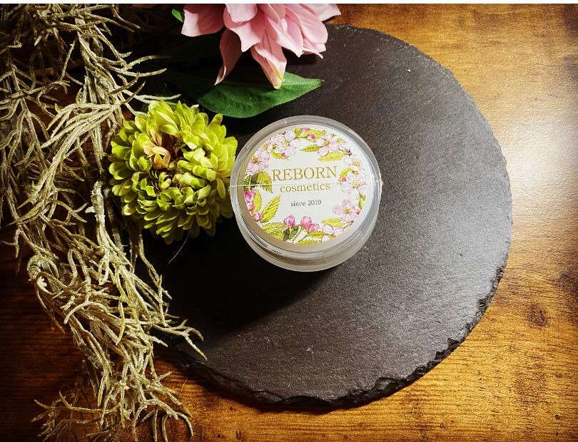 リボーンプレミアムクリーム 30g<br>¥9,350(税込)