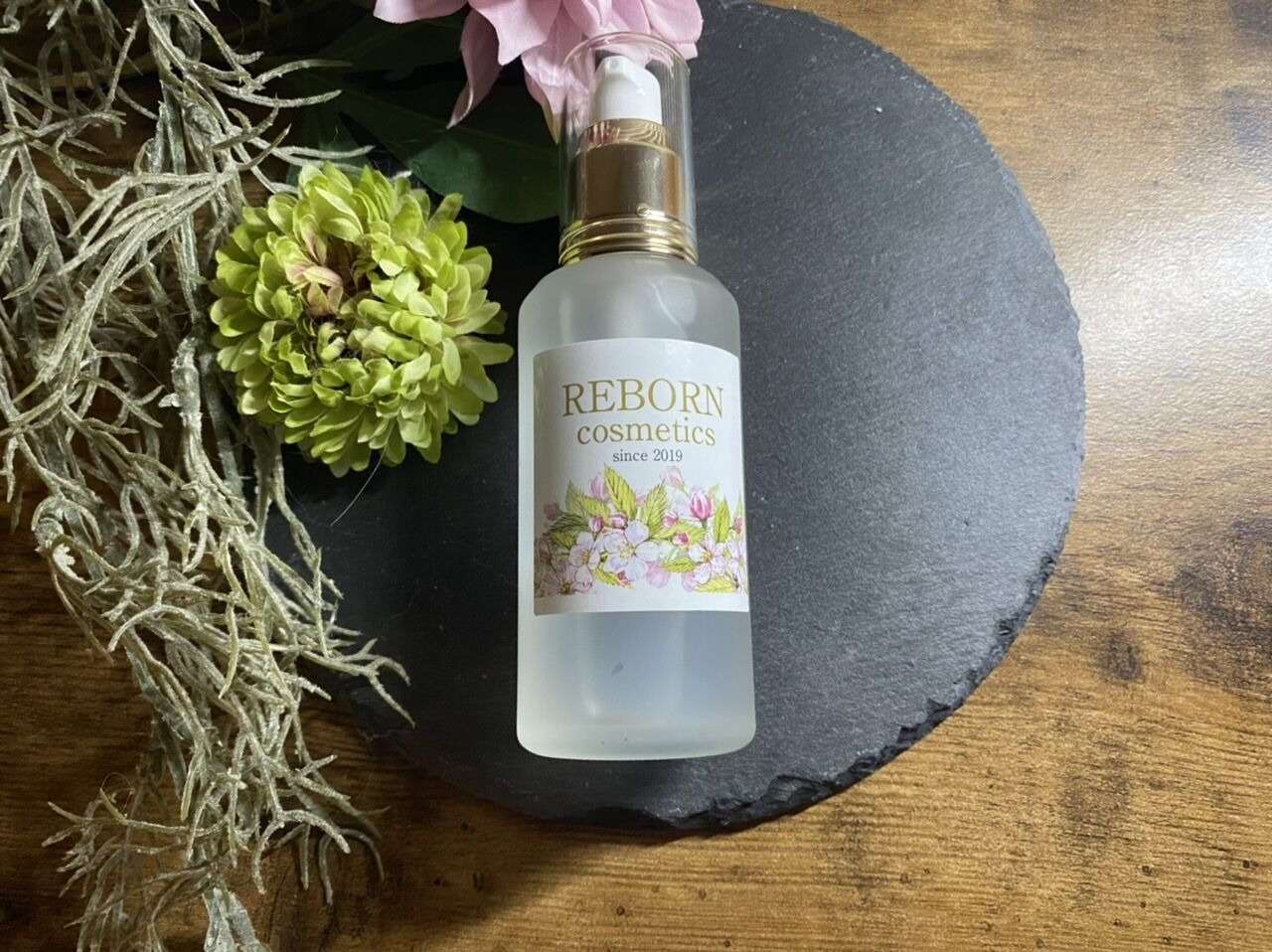 リボーンプレミアムローション100ml<br>¥10,780(税込)